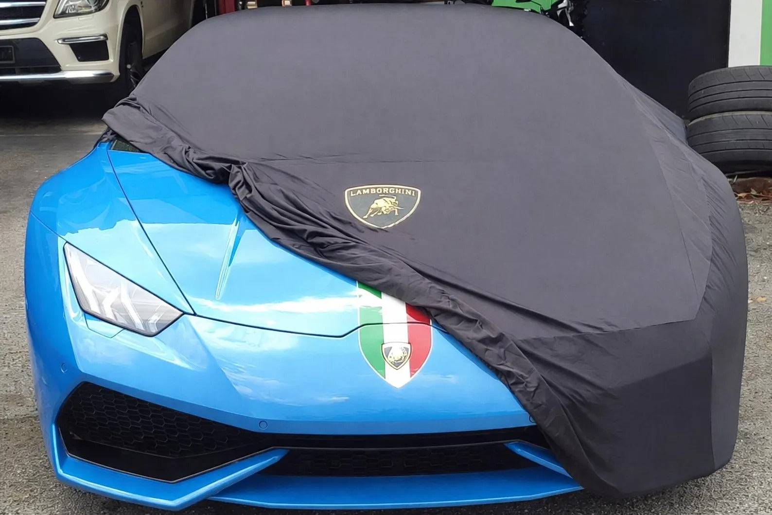 Lamborghini Revuelto (LB744) (2023-) Custom Fit Indoor Car Cover Soft Stretch Black Gray Blue Red Dust Protection Garage Cover Laser Cut + Bag